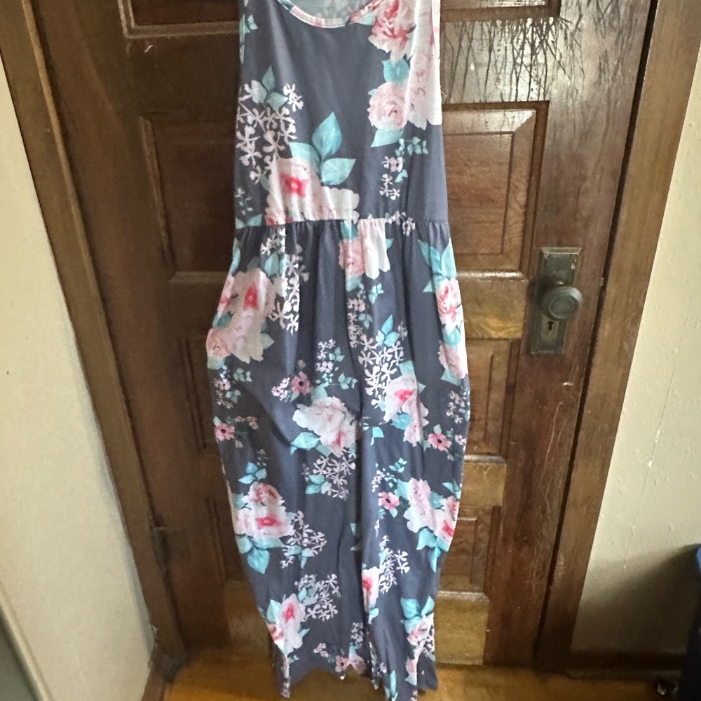 Floral Sleeveless Maxi Dress